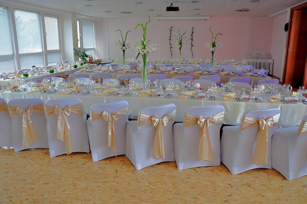 Tatra Hotel Poprad Esterno foto