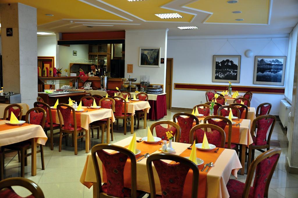 Tatra Hotel Poprad Esterno foto